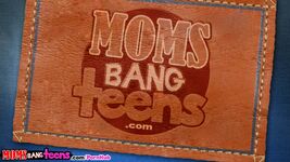 Mom Teaches Girl How To Fuck Gif - Fat Ass Latina Anal Gifs